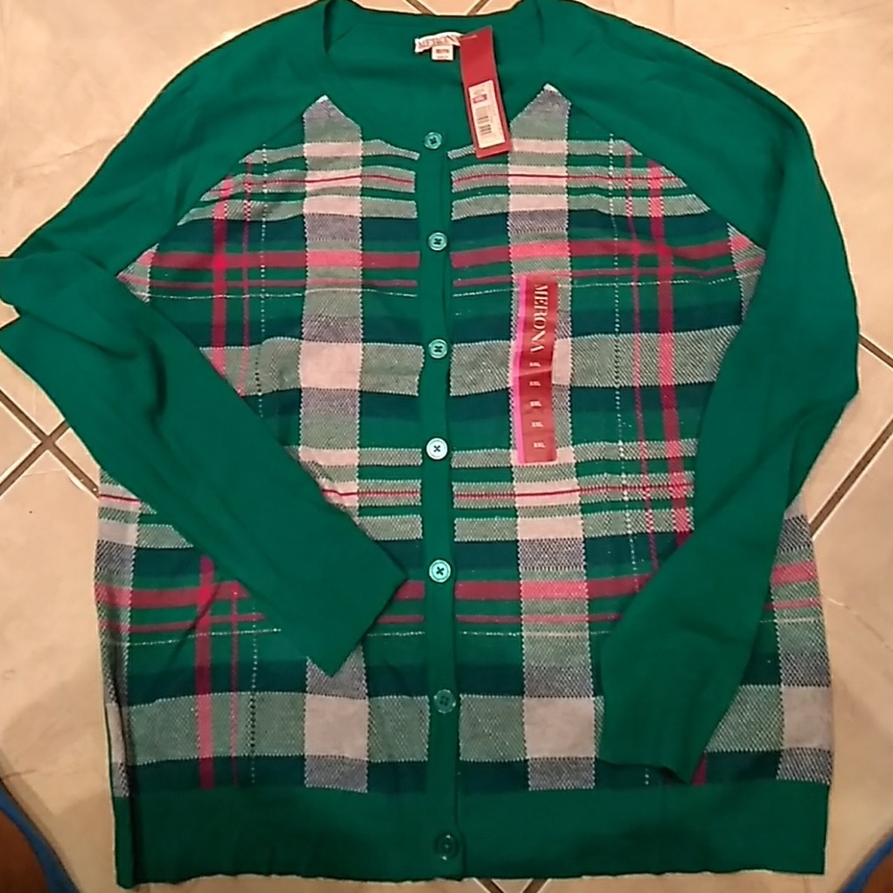 Cardigan sweater